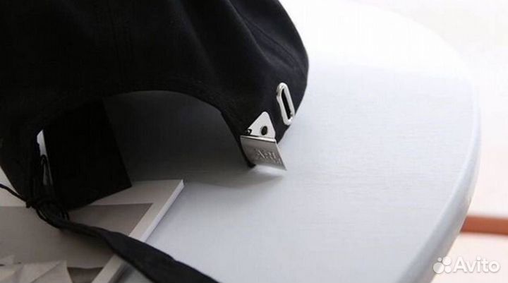 Кепка бейсболка оригинал новая karl lagerfeld