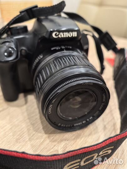 Фотоаппарат canon 1000d,объектив 70-300mm 1:4-5.6