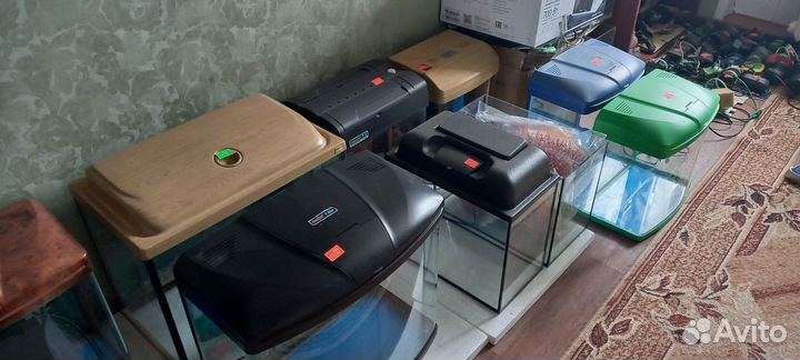 Аквариумы с крышкой б/у