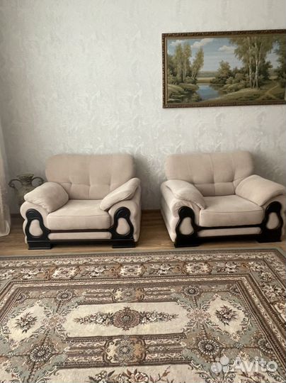 Диван с креслами