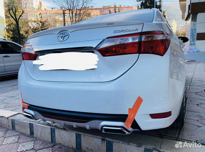 Накладка заднего бампера Toyota Corolla