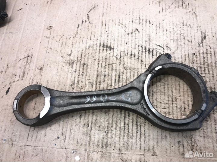 Шатун MAN TGX 2011 3161