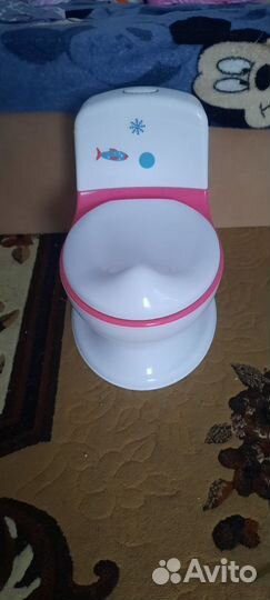 Детский горшок в виде унитаза