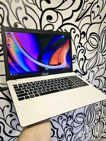 Ноутбук Asus 8гб озу с гарантием