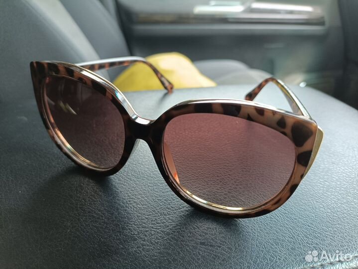 Солнцезащитные очки