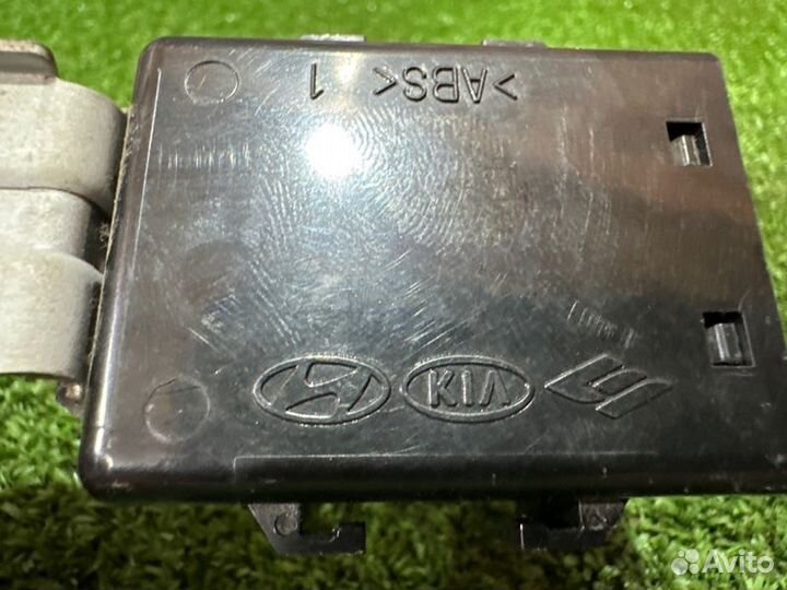 Блок иммобилайзера Kia Picanto 2 1.0 G3LA 2011