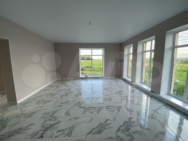 Дом 146 м² на участке 9 сот.