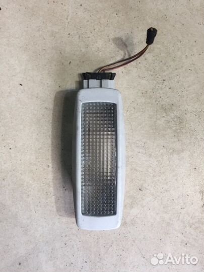 Плафон подсветки салона Volkswagen Passat