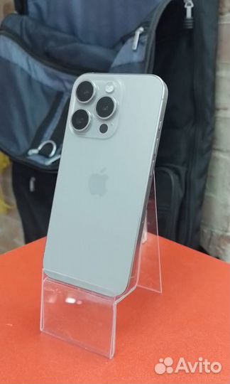 iPhone 15 Pro, 128 ГБ