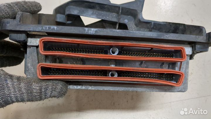 Блок управления двигателем Hummer H2