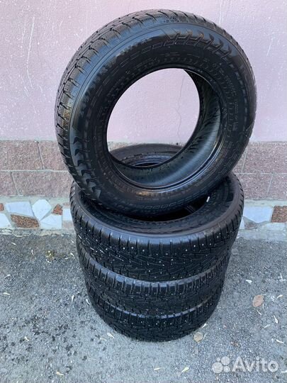 Nokian Tyres Hakkapeliitta 7 SUV 245/65 R17 111T