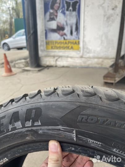 Goodyear Ultragrip Ice Arctic 245/50 R18