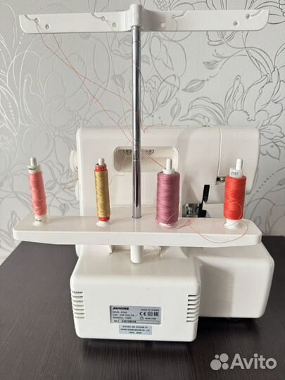 Оверлок janome 210d