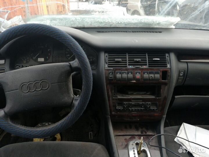 Запчасти б/у на Audi A8 2.8 ACK