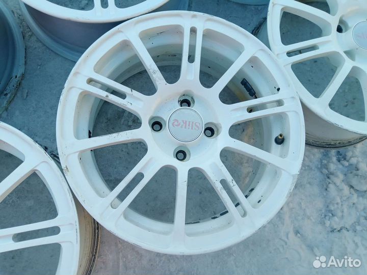 Белые Слик Ваз D15