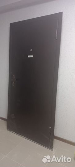 Дверь входная металлическая