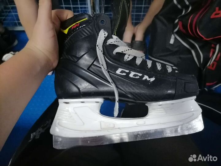 Коньки CCM для хоккея с мячом