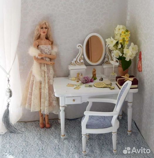 Авторская шарнирная кукла Ольги Рейнгард