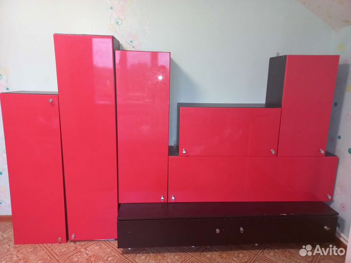 Стенка модульная в гостиную