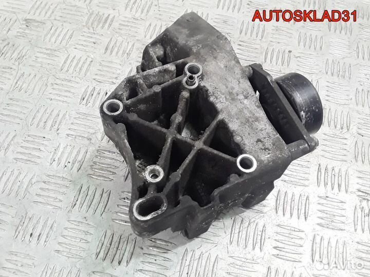 Кронштейн генератора Peugeot 206 1,1 HFX 5706J2