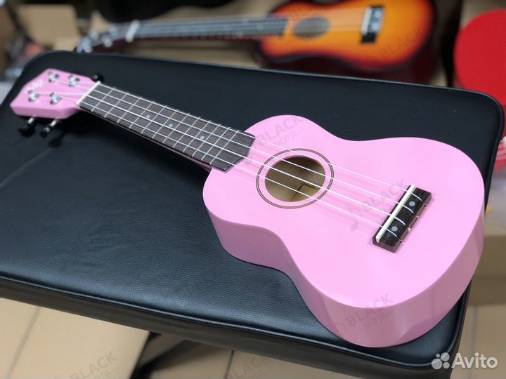 Укулеле розовая новая MR 21PK