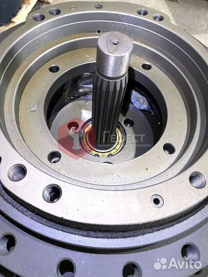 Бортовой редуктор Hyundai R360LC-7A xkay-01704