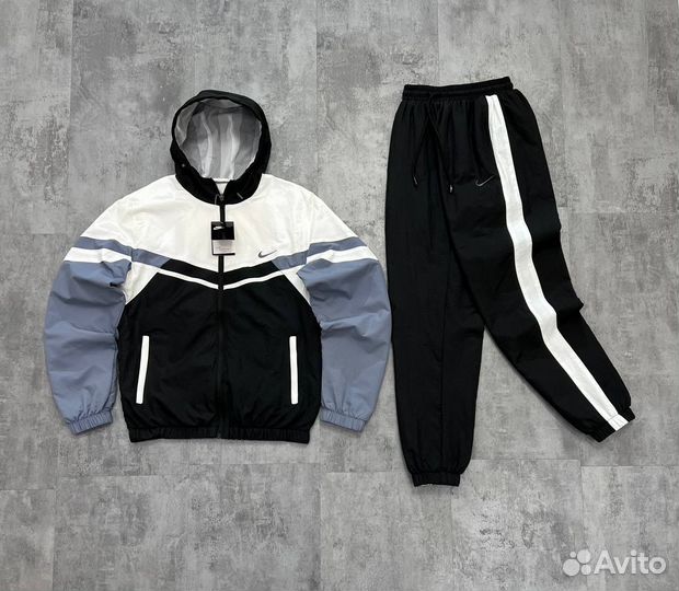 Спортивный костюм мужской Nike