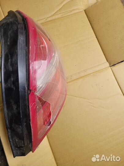 Фонарь битый nissan almera n16