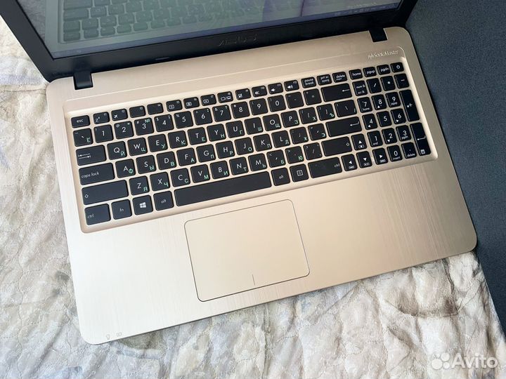 Ноутбук Asus X540SC 4 Ядра / GeForce / SSD + Сумка