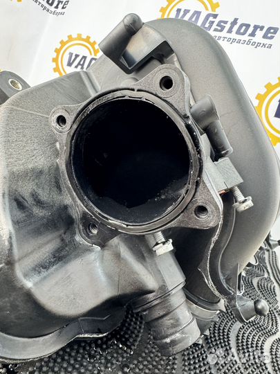 Коллектор впускной Volkswagen Golf 5 2006