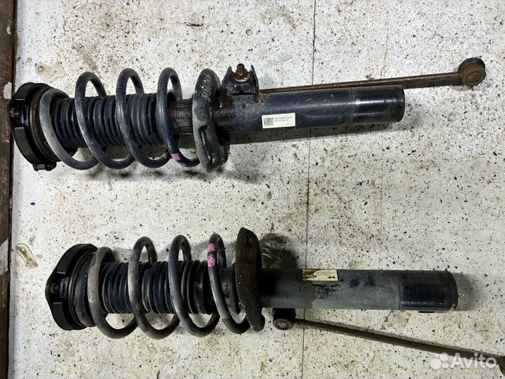 Амортизатор передний Skoda Yeti