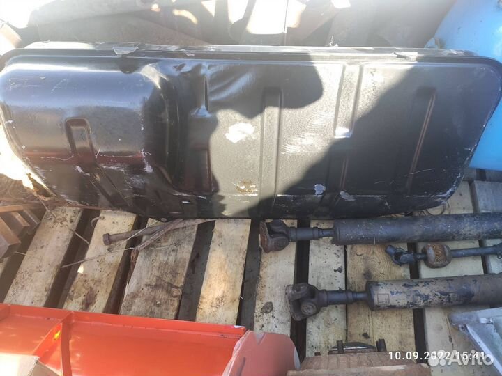 Топливный бак niva