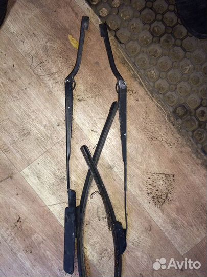 Поводки дворников Nissan Maxima a32