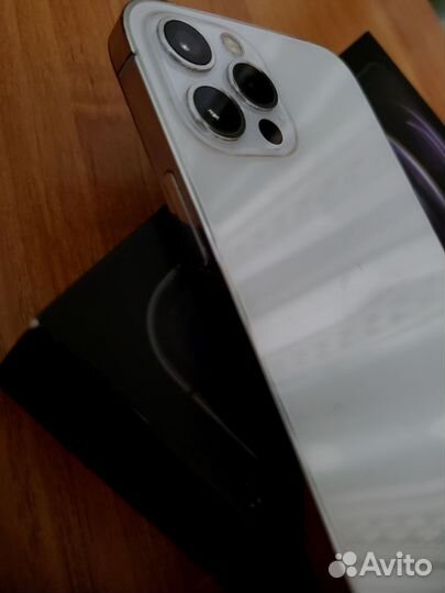 iPhone 12 Pro, 256 ГБ