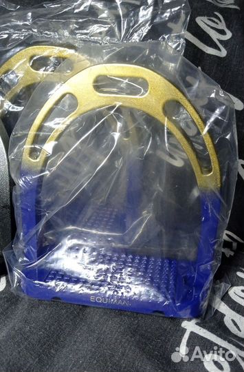 Стремена для седла