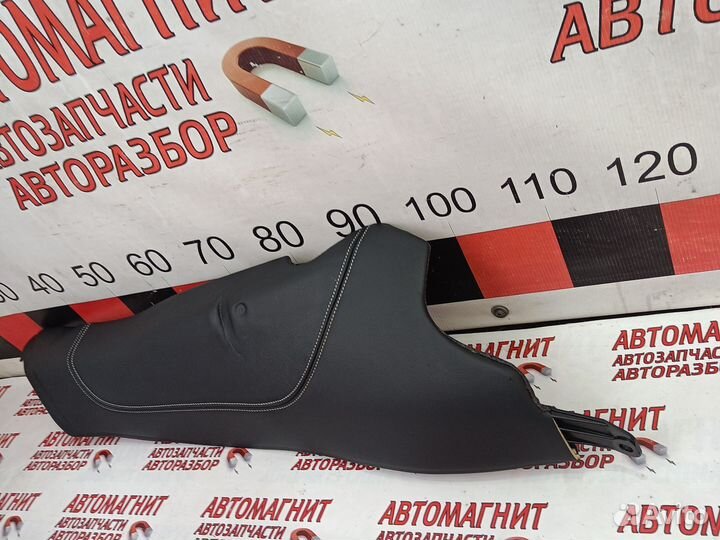 Накладка сиденья правая Ягуар Ф-пайс