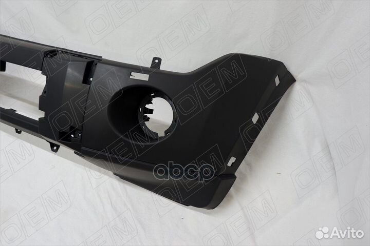 Бампер передний Mitsubishi Pajero 4 2006-2011, под