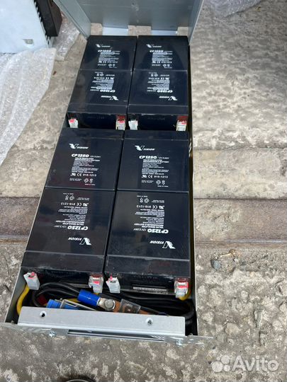 Источник бесперебойного питания apc SUA3000MI2U