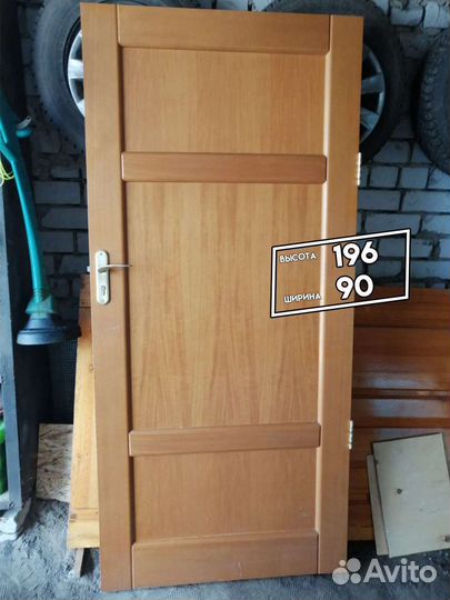 Дверь входная деревянная бу, без коробки