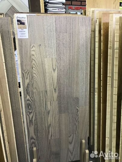 Паркет новый