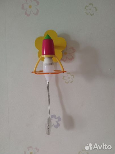 Бра (поворотный светильник)