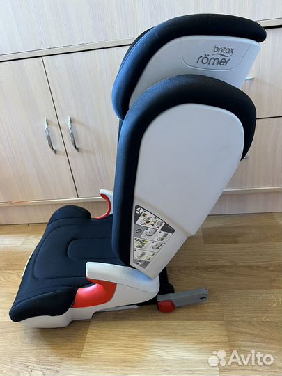 Детское АВТОМОБИЛЬНОЕ кресло от 15 до 36 кг