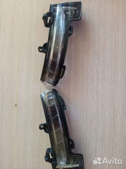 Поворотники в зеркало skoda Octavia a7