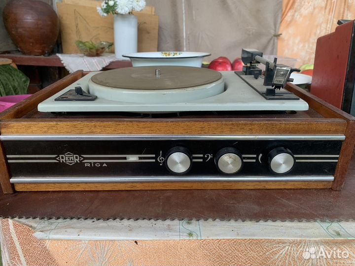 Проигрыватель Рига