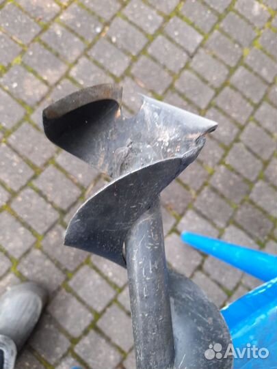 Ледоруб для рыбалки