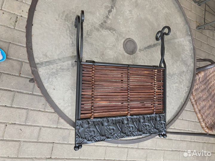 Газетница кованая