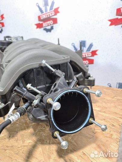 Коллектор впускной Ford Mustang 5.0 GT 2017