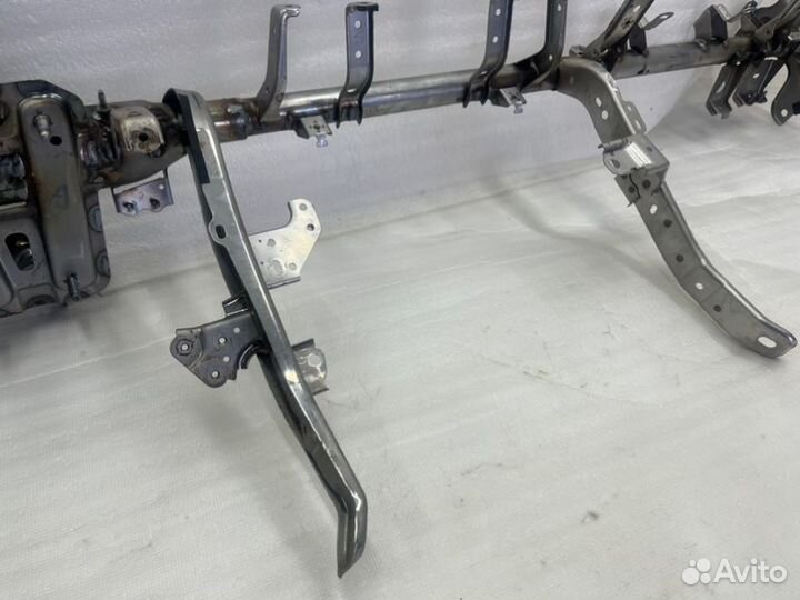 Усилитель торпеды Toyota Land Cruiser 200