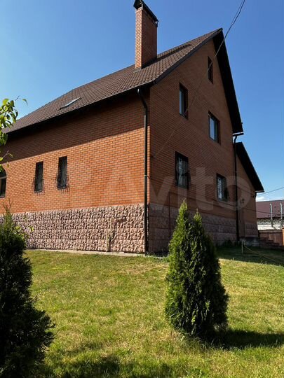 Дом 246,8 м² на участке 17 сот.