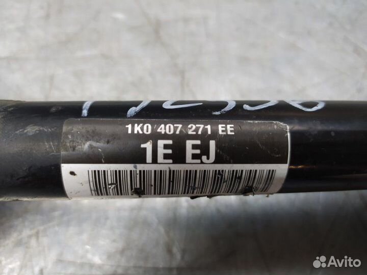 Полуось передняя левая Skoda Octavia (A5 1Z)